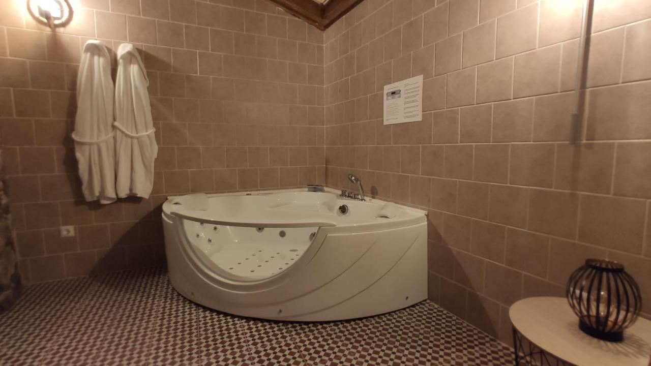 Apartamentos Rurales La Casa De Luis Santa Cruz de la Sierra ภายนอก รูปภาพ