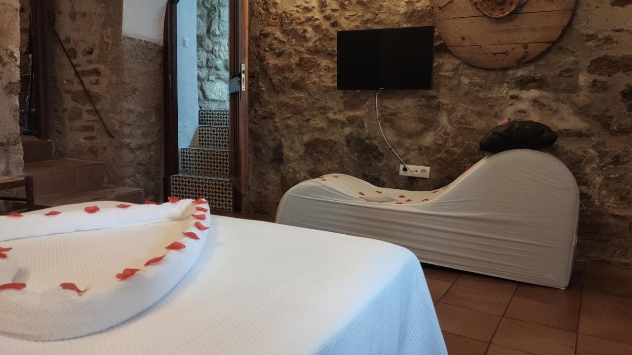 Apartamentos Rurales La Casa De Luis Santa Cruz de la Sierra ภายนอก รูปภาพ