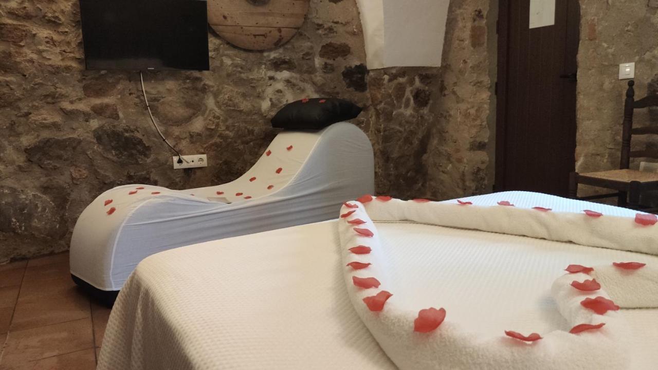 Apartamentos Rurales La Casa De Luis Santa Cruz de la Sierra ภายนอก รูปภาพ