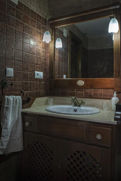 Apartamentos Rurales La Casa De Luis Santa Cruz de la Sierra ภายนอก รูปภาพ