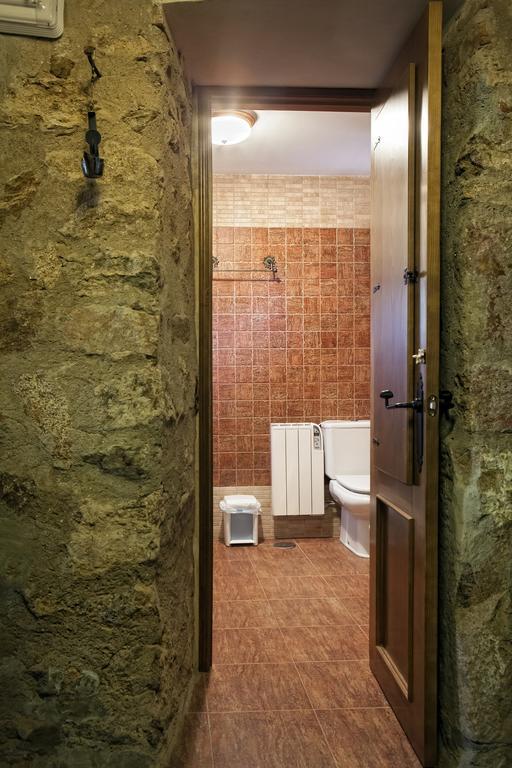 Apartamentos Rurales La Casa De Luis Santa Cruz de la Sierra ห้อง รูปภาพ
