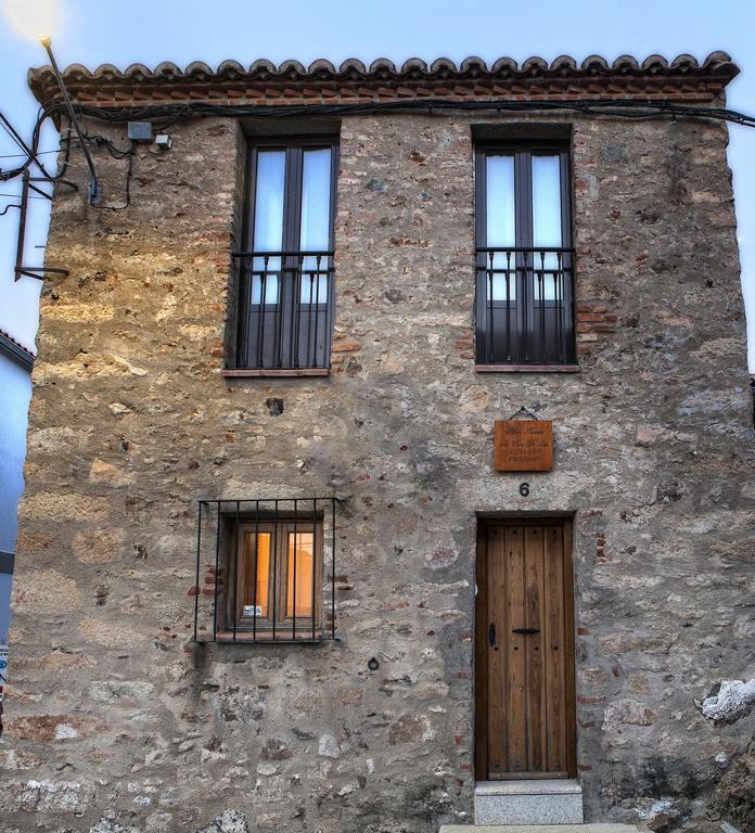 Apartamentos Rurales La Casa De Luis Santa Cruz de la Sierra ภายนอก รูปภาพ