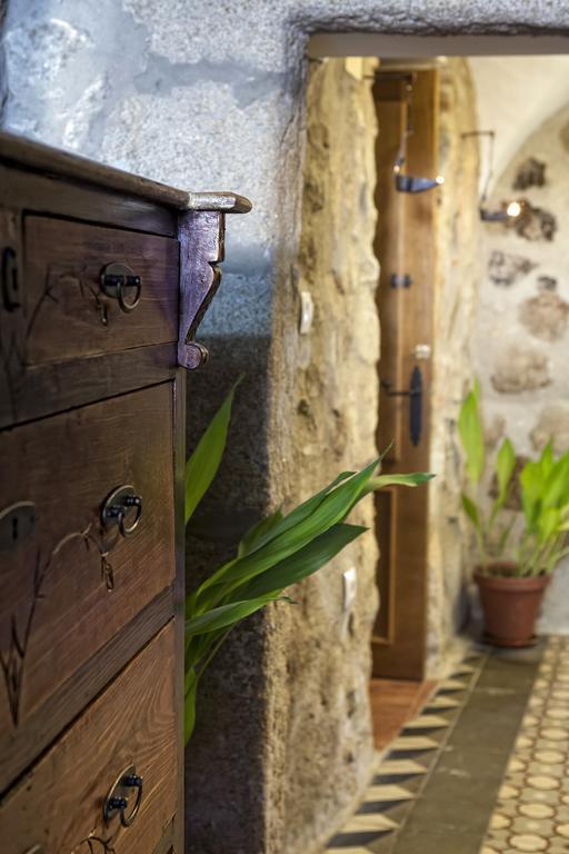 Apartamentos Rurales La Casa De Luis Santa Cruz de la Sierra ภายนอก รูปภาพ