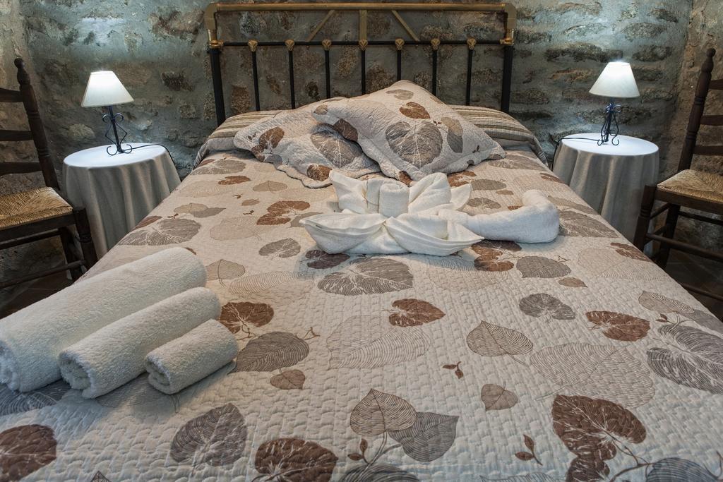 Apartamentos Rurales La Casa De Luis Santa Cruz de la Sierra ห้อง รูปภาพ